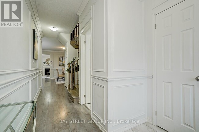 Photo du bâtiment - 2545 Craftsman Dr