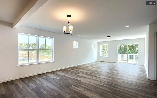 Building Photo - 79 Long Bend Dr