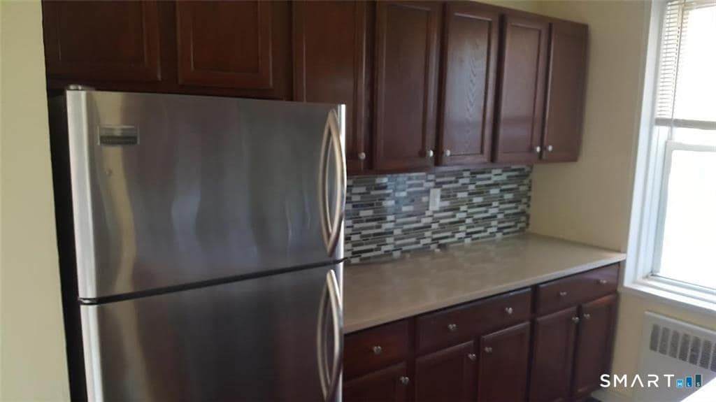 Foto del edificio - 50 Fairview Ave