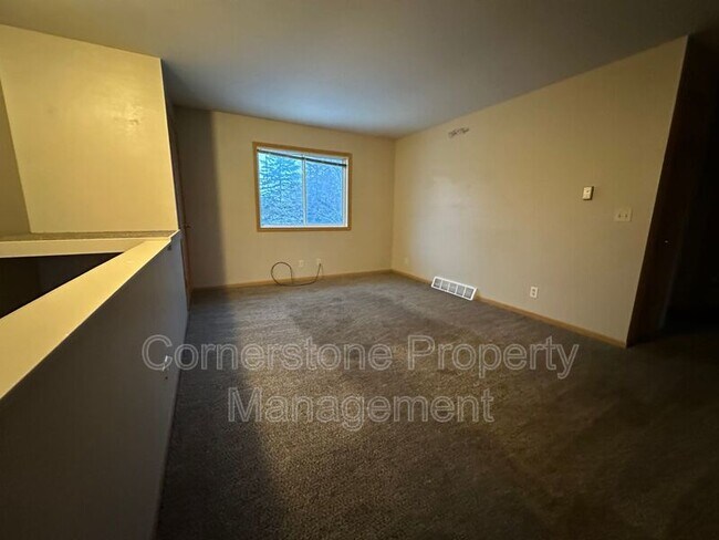 Building Photo - 312 S 17th St