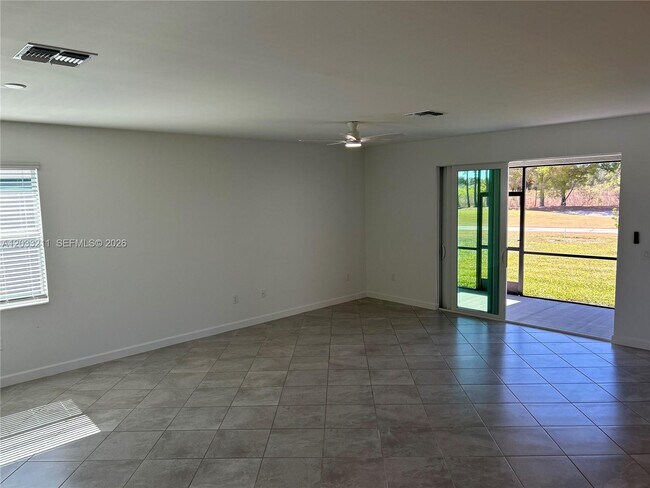 Foto del edificio - 20483 Copperhead Dr