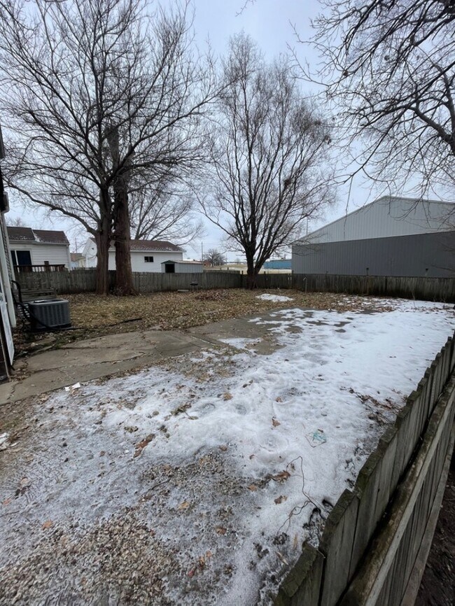 Building Photo - 427 Galloway Ct