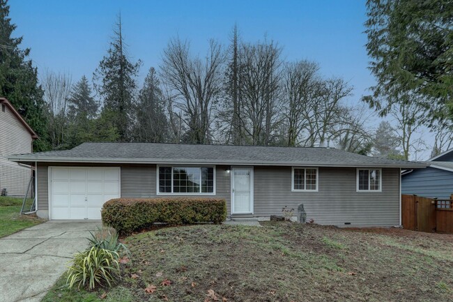 Building Photo - Charming 3 Bedroom/1 Bath Kirkland Rambler!