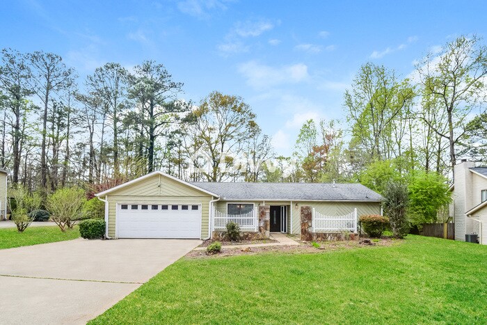Primary Photo - 6666 Windwood Cir