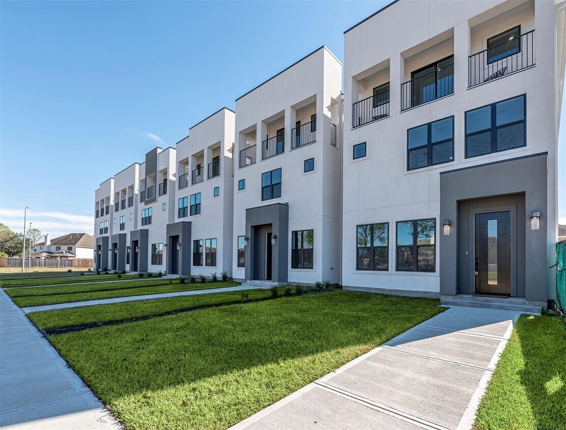 Foto principal - 15000 S Richmond Ave