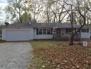 Building Photo - 2062 E Elm St
