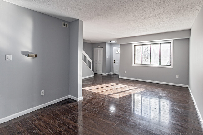 Building Photo - 54 Georgetown Rd