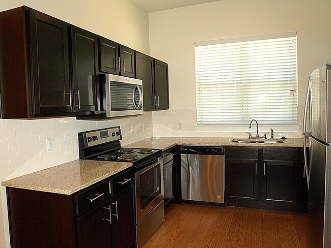 Granite Counters - 2400 Louis Henna Blvd