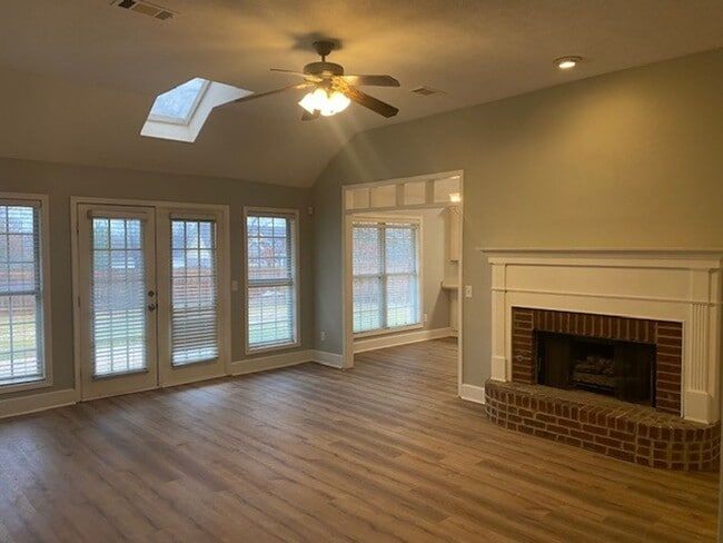 Foto del edificio - 3/2 For Rent in Red Oak in Germantown School District!!