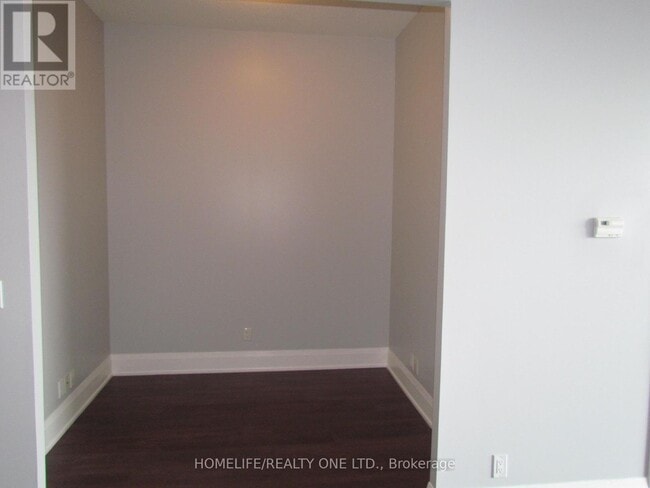 Building Photo - 500 Sherbourne St