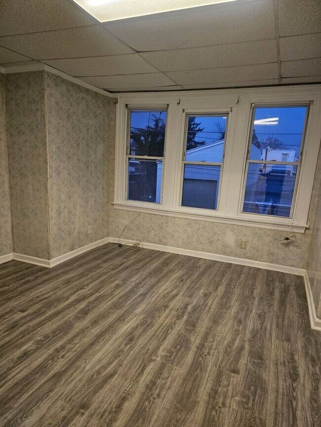 Foto del edificio - Large Home - Olney