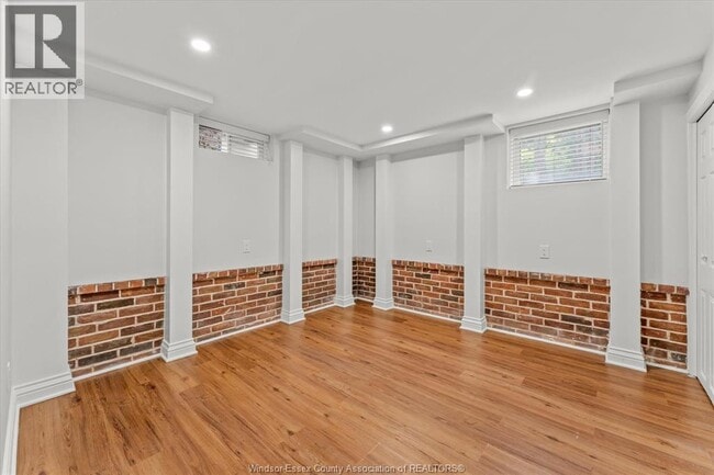 Building Photo - 4531 Pleasant Pl