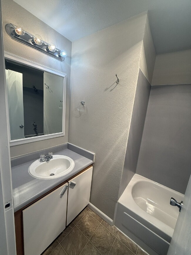 Photo - Updated 2 Bed, 2 Bath with Balcony and Fir... Apartment