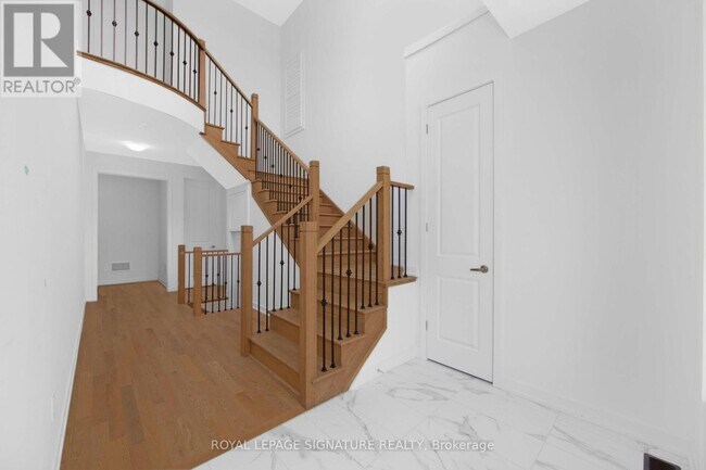 Building Photo - 400 Finch Ave