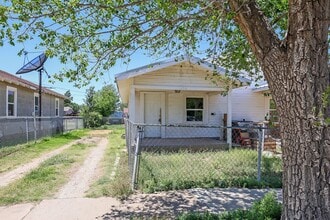 Building Photo - 310 S Prospect St