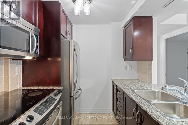 Photo du bâtiment - 100 Hayden St