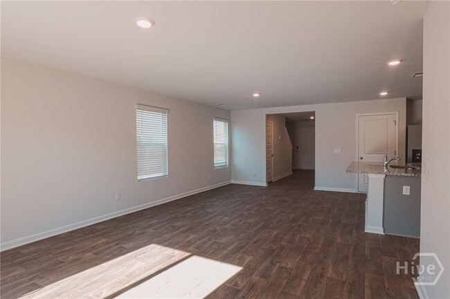 Building Photo - 411 Coconut Dr