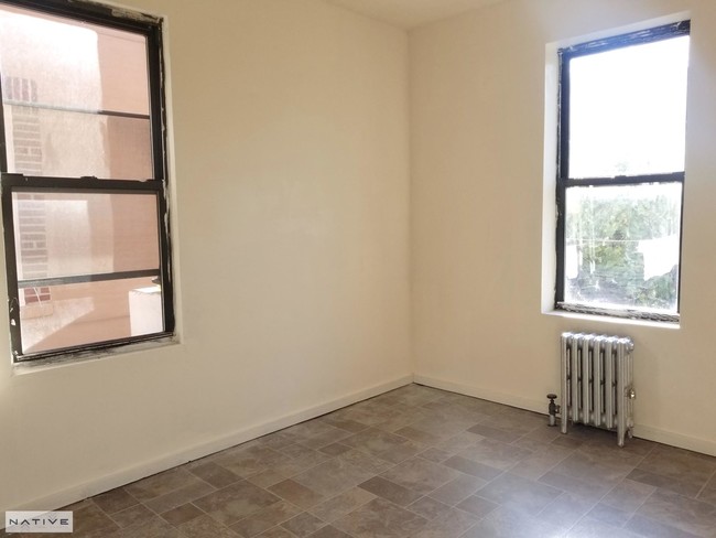 Building Photo - 412 McDonald Ave