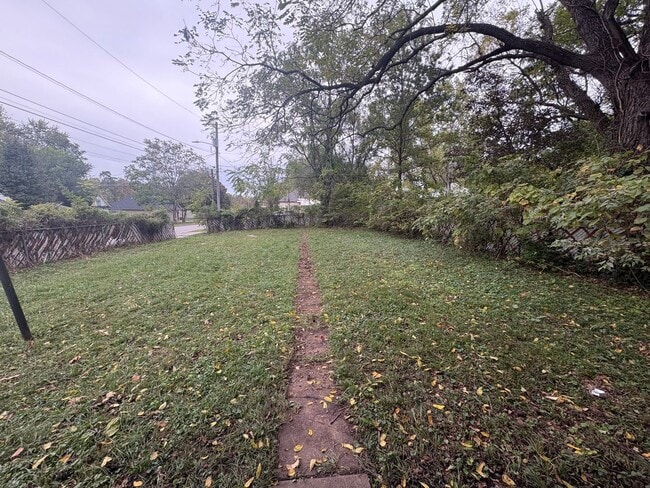 Foto del edificio - Stunning 5 Bedroom Home