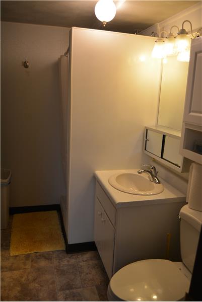 Building Photo - 213 Frostview Dr