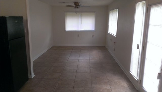 Foto del edificio - 4550 Lancelot Dr