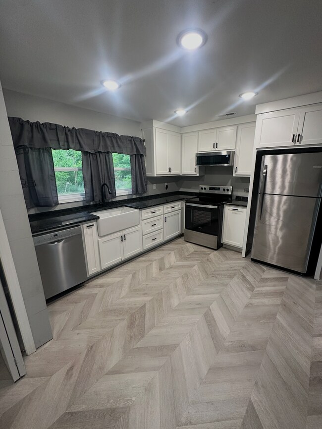 Foto del edificio - 3 Bed 2 Bath - Florence, AL (