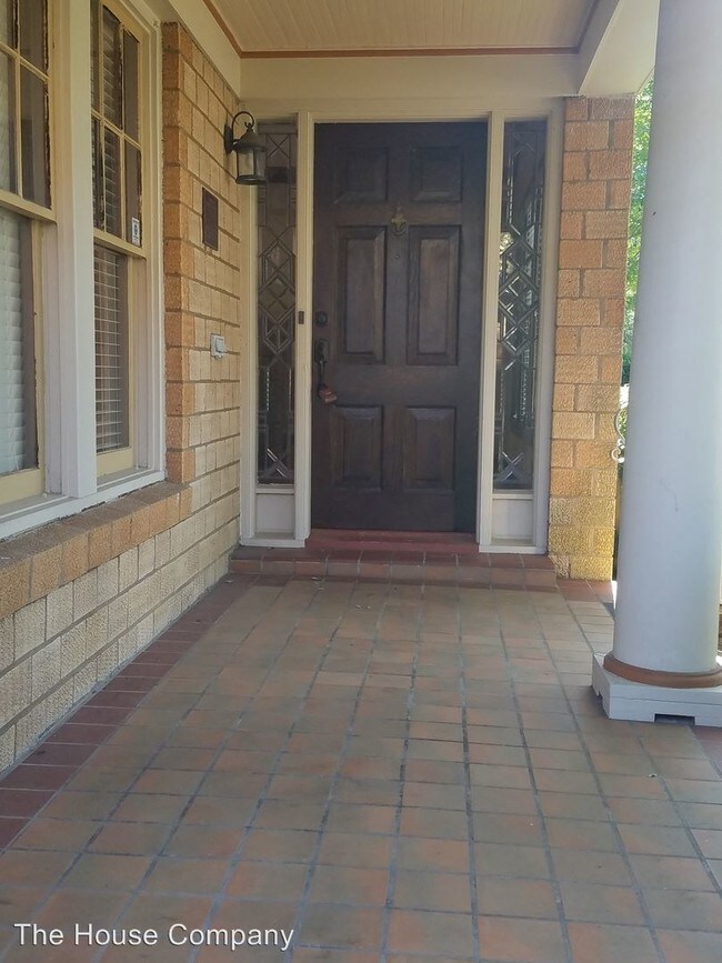 Foto del edificio - 3 br, 3 bath House - 16 Cedar Lawn Circle