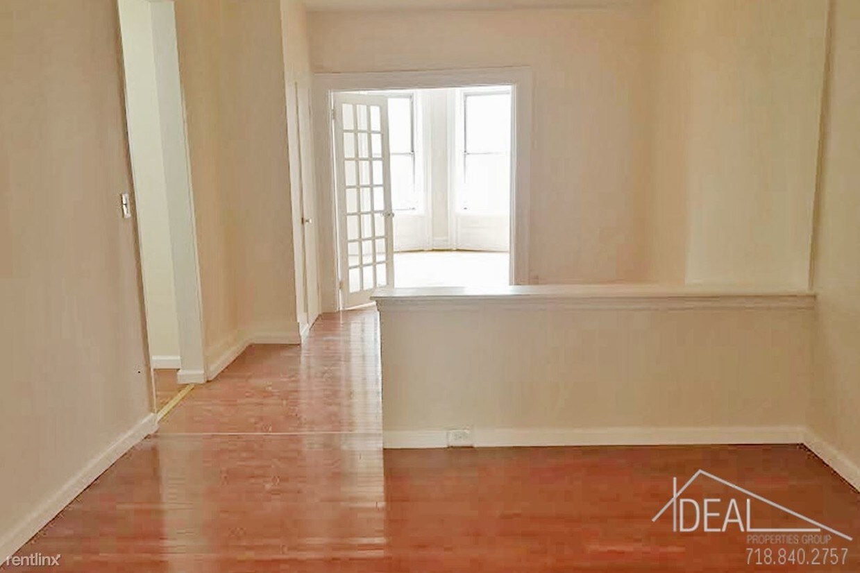 Foto principal - 180 8th St