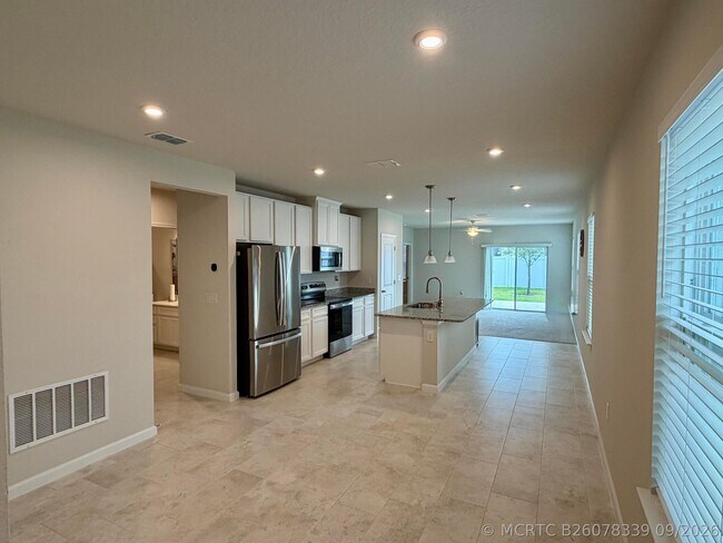 Building Photo - 3030 Ruby Fls Dr