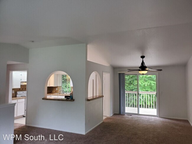 Building Photo - 4 br, 3 bath House - 8814 146th Street Cou...