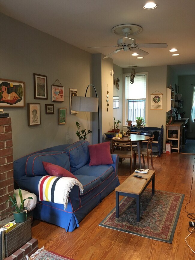 Abajo - 1528 Marion St NW