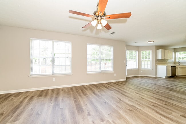 Foto del edificio - 313 Sarasota Ln