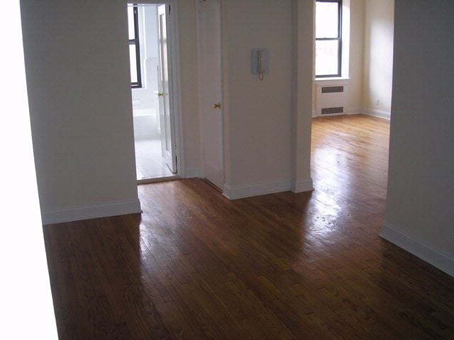 Building Photo - 10915 Queens Blvd
