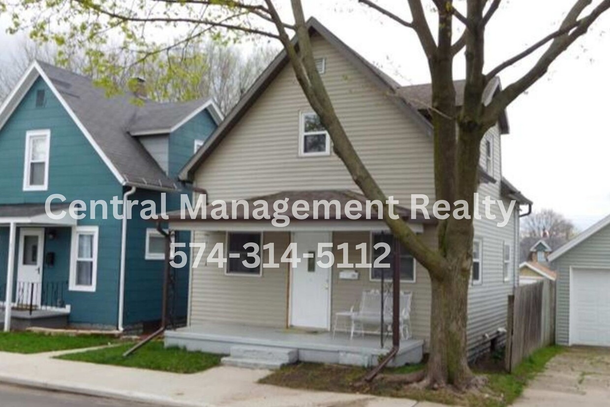 Foto principal - Mishawaka home Close to Central Park