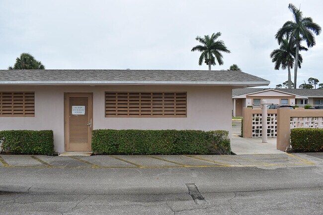 Foto del edificio - 2523 Dudley Dr W