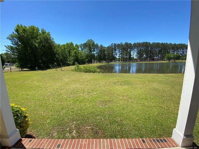 Building Photo - 6501 Ryefield Dr