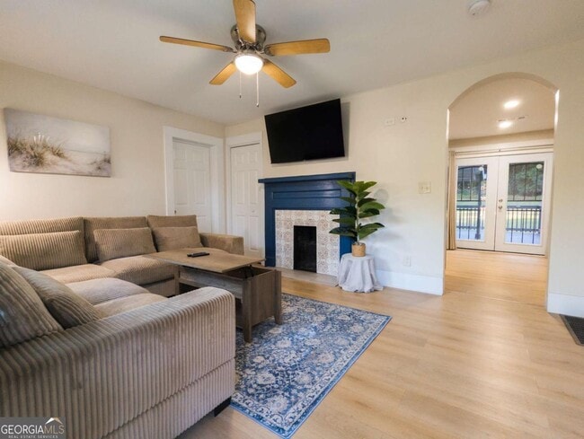 Building Photo - 6557 Woodrow Rd