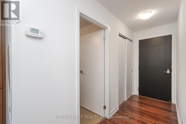 Building Photo - 2603-89-3289 Dunfield Ave