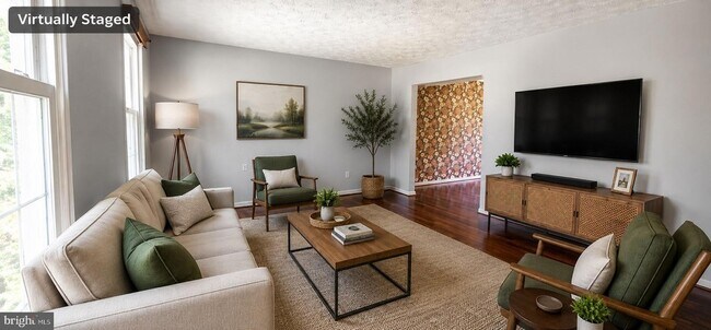 Foto del edificio - 1217 Scattered Pines Ct
