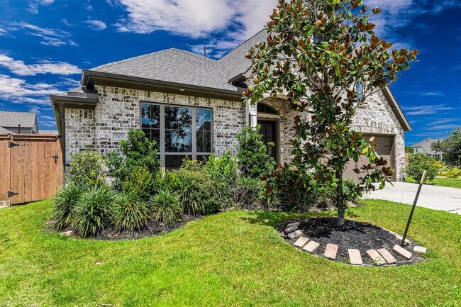 Foto del edificio - 7327 Camden Crestwood Way