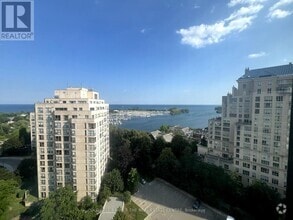 Building Photo - 2269-2269 Lake Shore Blvd W