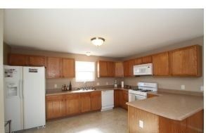 Building Photo - 3 br, 4 bath House - 821 Victoria