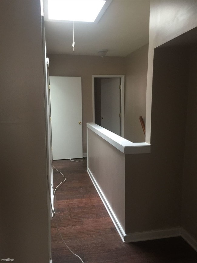 Building Photo - 3 br, 3.5 bath House - 2703 W Mosher St