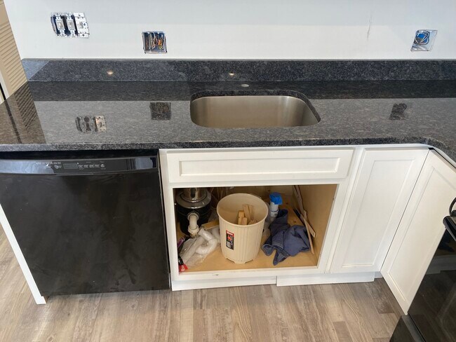 Foto del edificio - 10112 Verree Rd