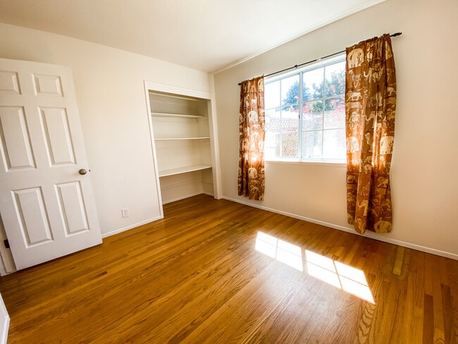 Building Photo - 4544 Santa Cruz Ct