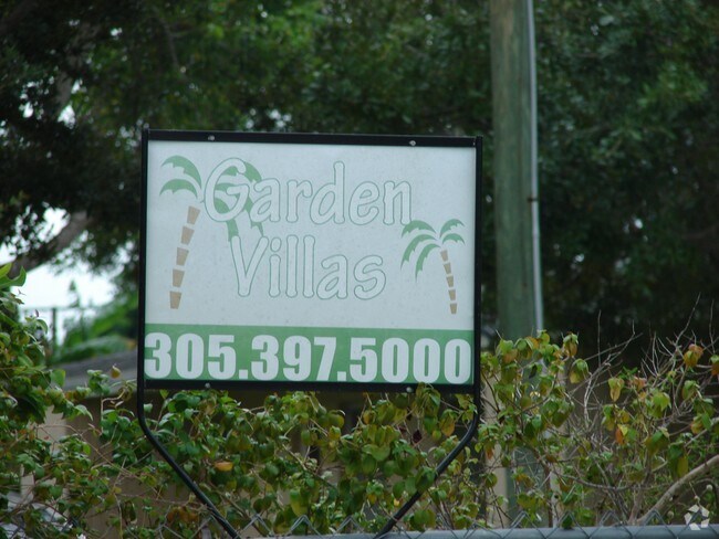 Foto del edificio - 15105 Harding Ln