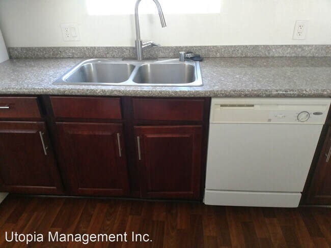 Foto del edificio - 3 br, 2 bath House - 2801 N. Rainbow Blvd....