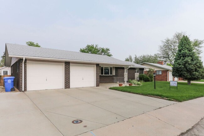 Foto del edificio - 3 Bedroom Brick Ranch in Loveland