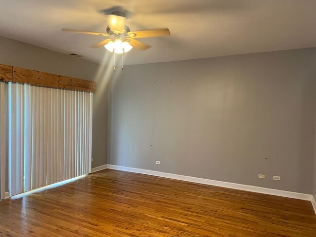 Foto del edificio - 2515 W Harrison St