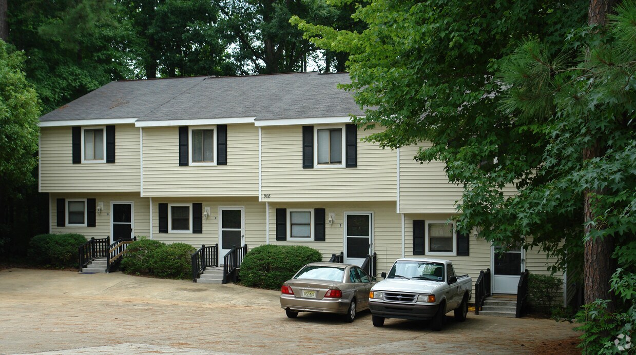 Building Photo - 908 Hearthridge Rd